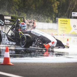 Skenovanie dielov závodného motora