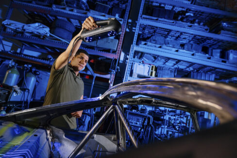 HandySCAN PRO_Scanning car frame